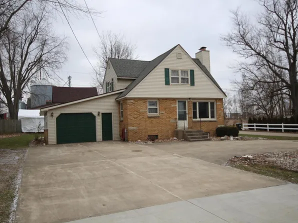 4428 12th St, Wayland, MI 49348