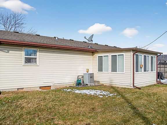 4th image of 411 Countryside Dr