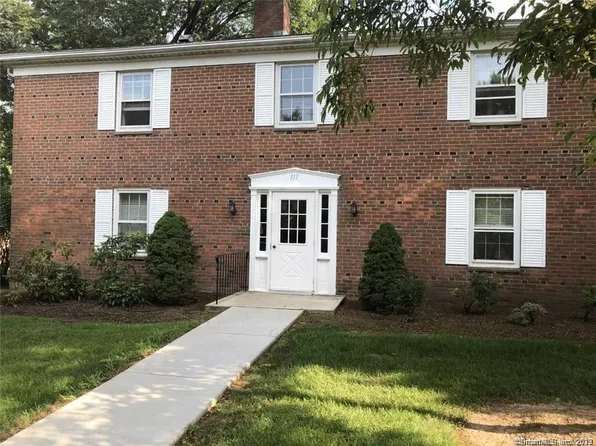 117 Shadow Lane #B 4, West Hartford, CT 06110
