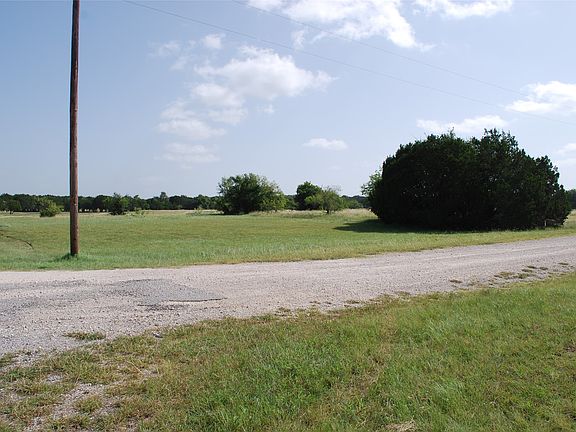 3rd image of 30001 Woodcrest Dr