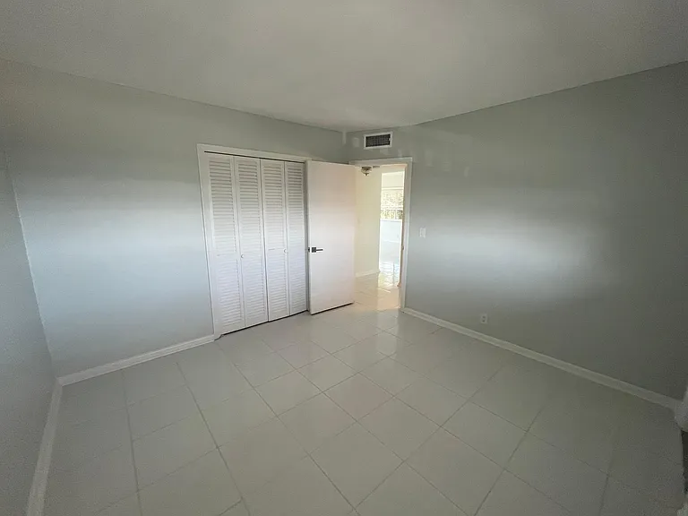 311 E Ocean Ave #301 — Photo 8