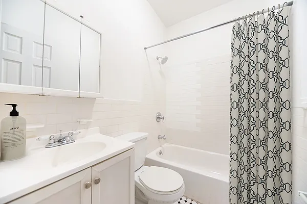 Rented by Platinum Properties | media 21