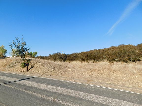 5th image of 3520 Huckleberry Ln