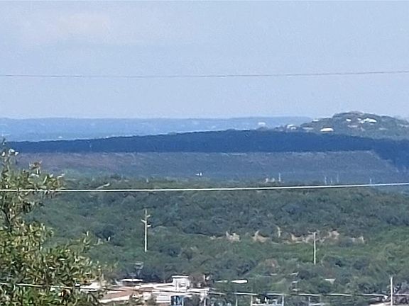 4th image of 1079 Summit Ridge Dr