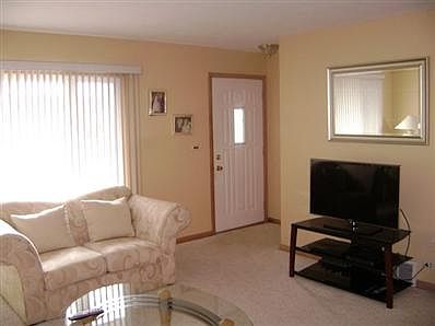 4th image of 2544 Kensington Ave