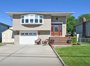 44 Alhambra Rd, Massapequa, NY 11758