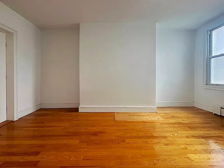 290 Leonard St #1 — Photo 7