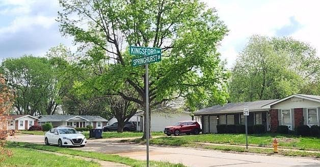 2nd image of 1476 Springhurst Dr