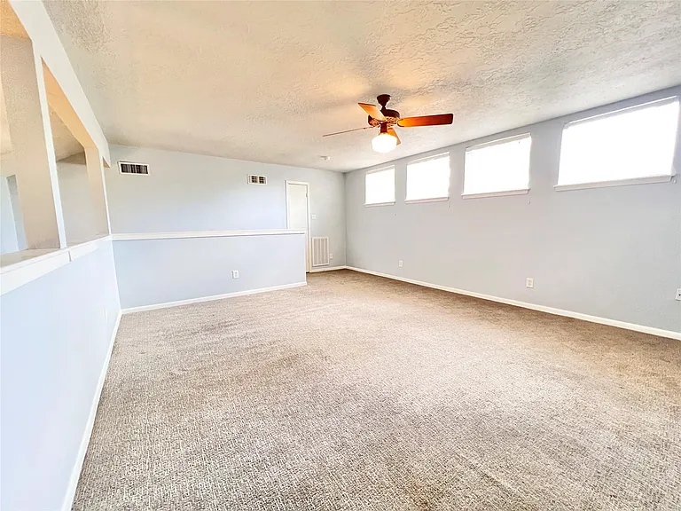 11407 Briar Rose Dr — Photo 36