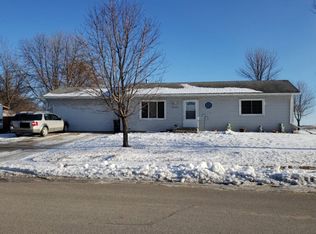 2205 24th St SW, Willmar, MN 56201