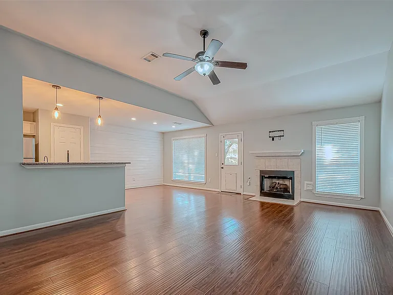 7135 Woodland Oaks — Photo 8