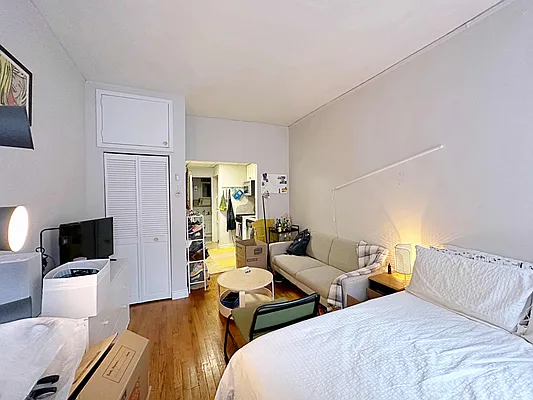 Rented by Living New York | media 7