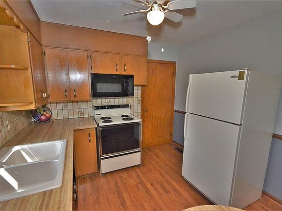 5th image of 709 W 22nd Ave