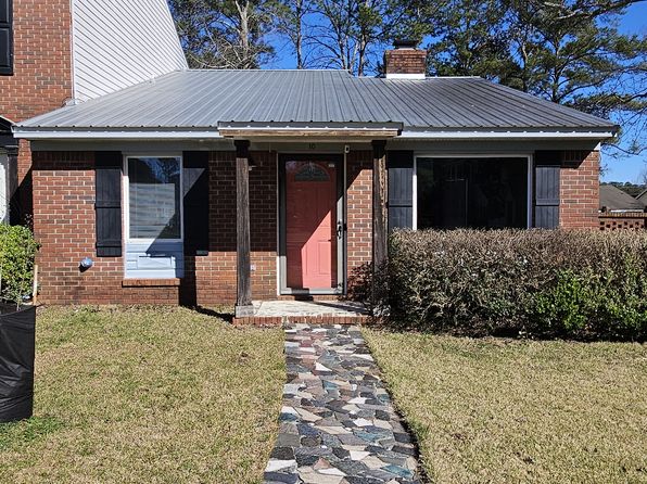10 E Chadwick Cir