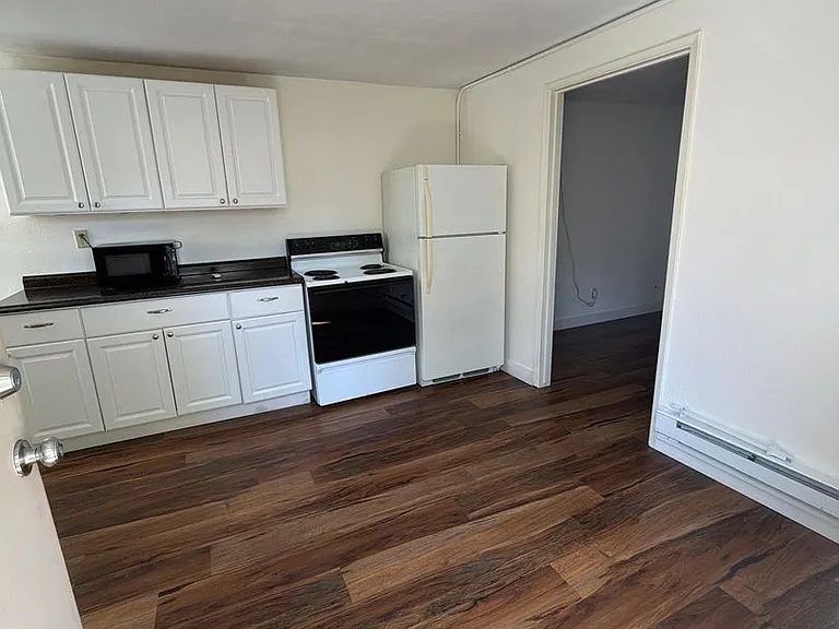 3117 Freeport Blvd — Photo 11