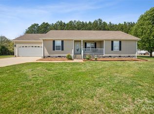 785 Old Homestead Ln, Denver, NC 28037