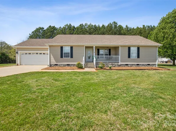 785 Old Homestead Ln, Denver, NC 28037