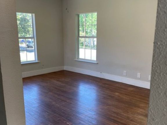 2nd image of 302 Stanfield