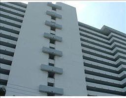 3rd image of 2200 NE 33rd Ave APT 2C