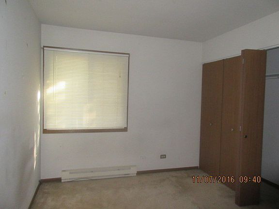 5th image of 22427 Jackson Ct