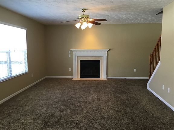 2nd image of 404 Bluebell Ct
