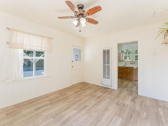 5th image of 160 Cherry Street