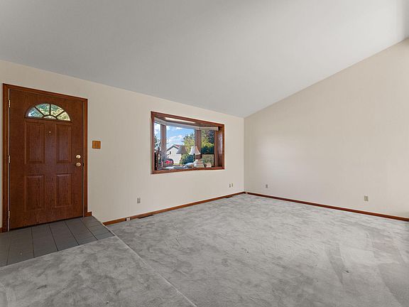 4th image of 7465 Grant St