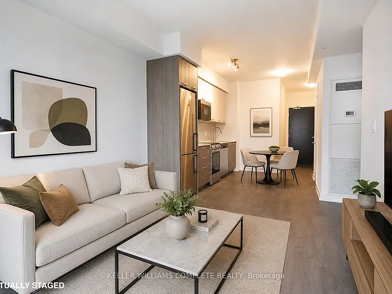 75 James St S #1908 — Photo 3