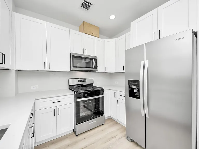4410 Allen St #A — Photo 11