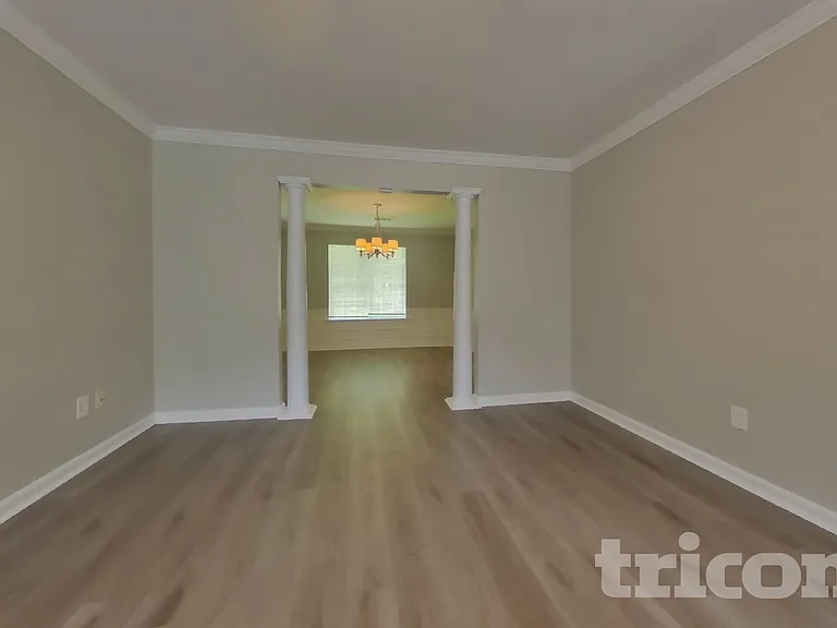 1471 Oakdale Rd — Photo 15