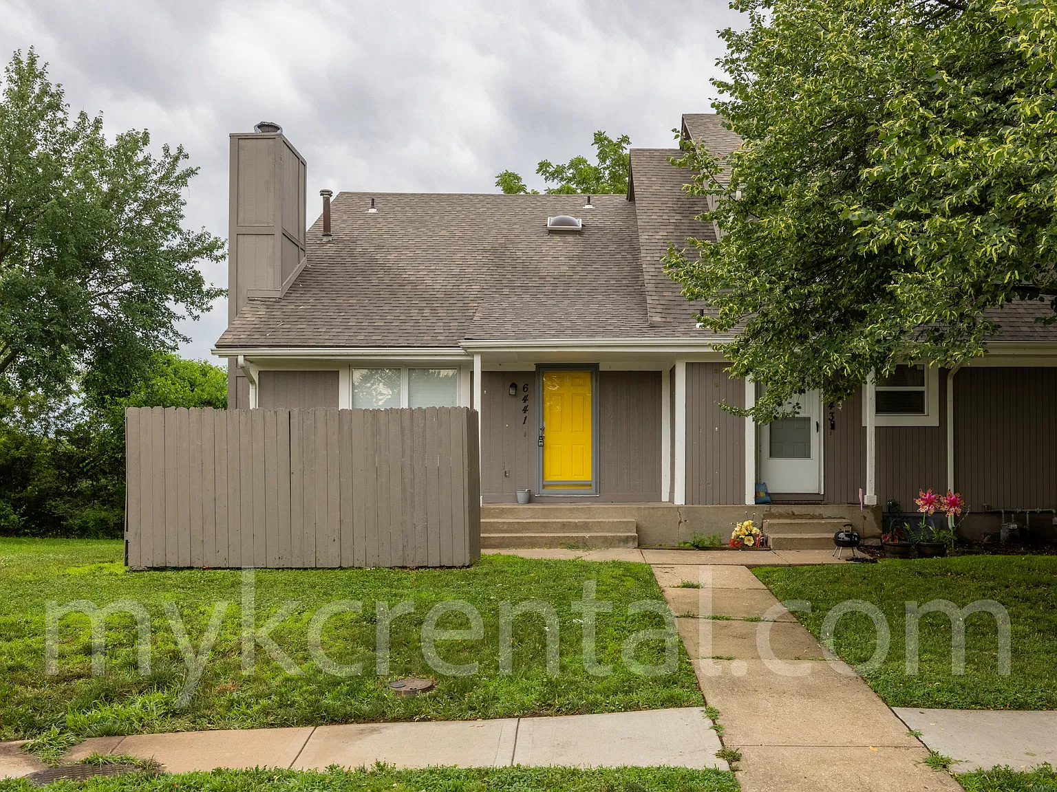 3 bed, 1500 sqft, $1,850 — Photo 1