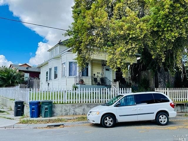 2nd image of 303 Center St