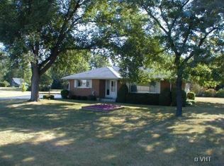 175 Sanders Rd, Northbrook, IL 60062