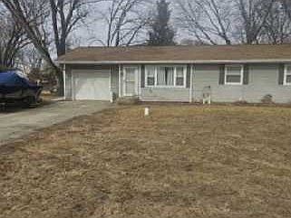 2nd image of 313 Warren Ave