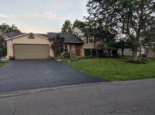 212 Sizzano Trl, Syracuse, NY 13209