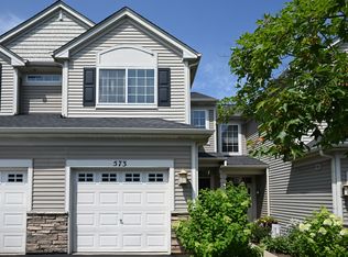 573 Telluride Dr, Gilberts, IL 60136