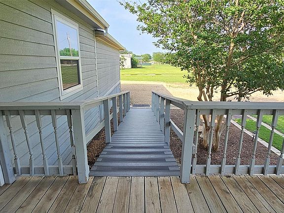 5th image of 1655 Smith Cir