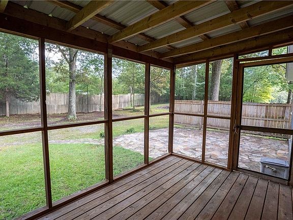 5th image of 251 Martin Rd SW