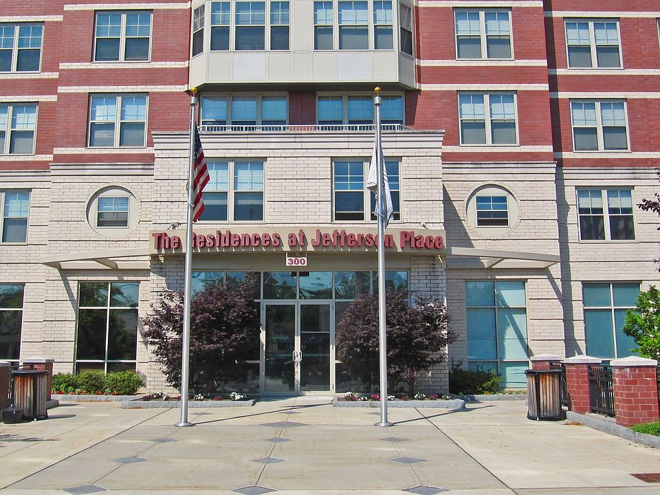 300 mamaroneck.jpg