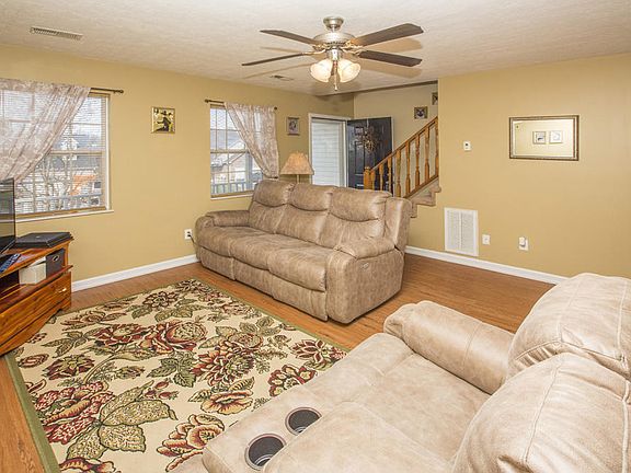 4th image of 1210 Quiet Brook Ln