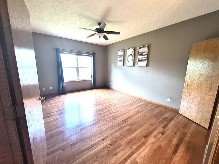 12722 Independence Ave — Photo 6