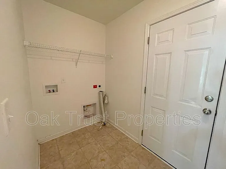 255 Coosawatchie St — Photo 16