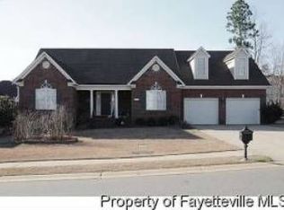 1712 Royal Gorge Rd, Fayetteville, NC 28304