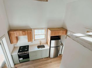 102 Saco Ave, Old Orchard Beach, ME 04064