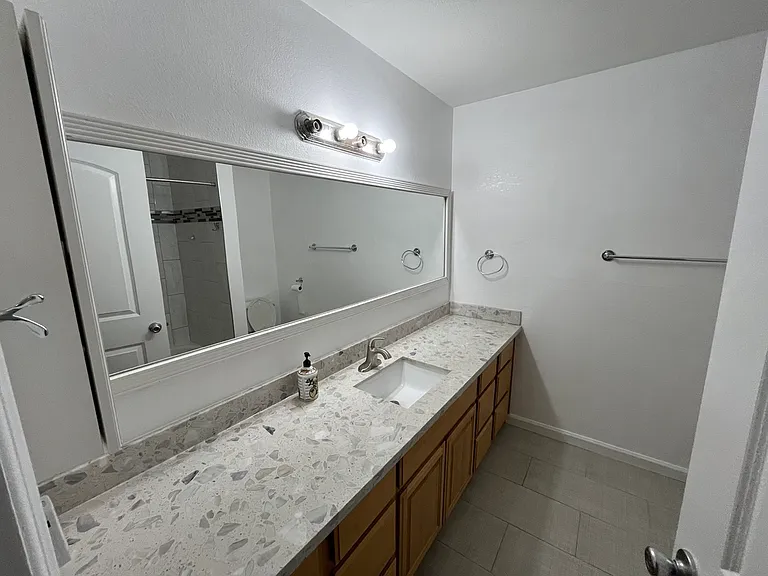 2942 Sierra Rd — Photo 12