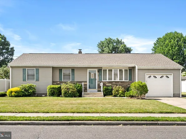 163 Maple Shade Ave, Hamilton, NJ 08690