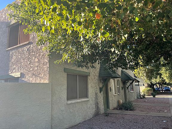 3rd image of 1500 W 8th St Unit 94