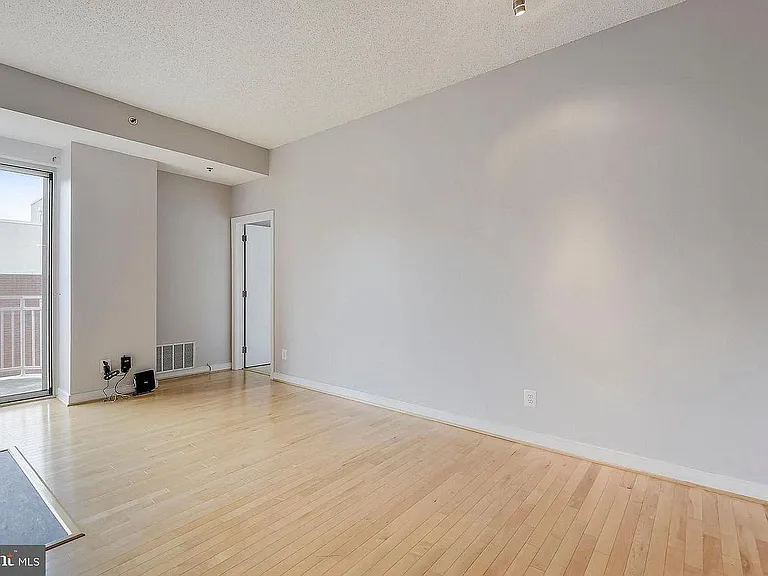 7500 Woodmont Ave #1202 — Photo 11