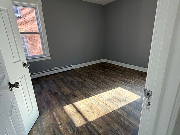 3rd image of 117 Shultas Pl Floor 2