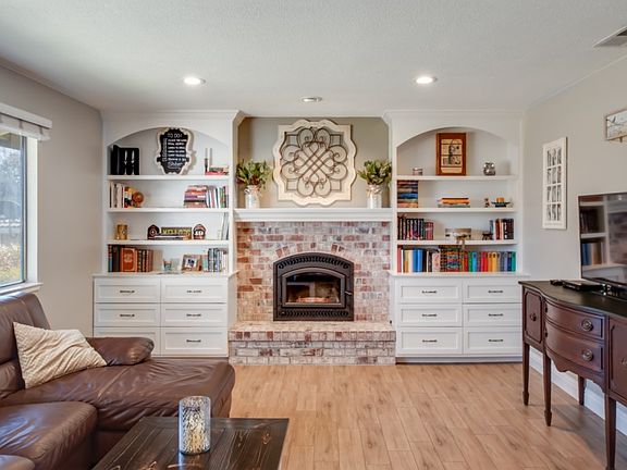 4th image of 2534 Deer Trail Ln